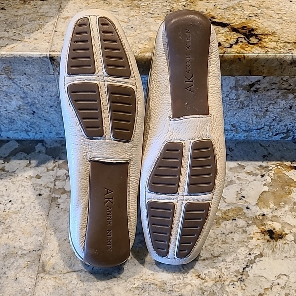 ANNE Klein Cultures white leather turquoise decor Moccasins. sz.8M (#1074) - Picture 10 of 15